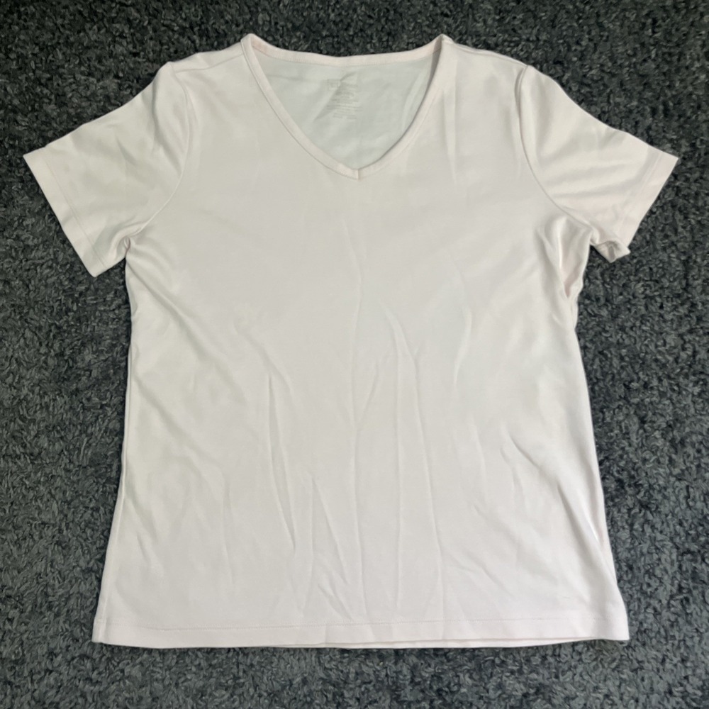 L.L. Bean Women's Pink Short Sleeve V-Neck Shirt, Size XS